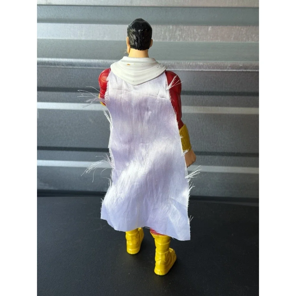 Shazam 12 Inch Action Figure DC Comics Heroes Unite Spin Master 1st Edition 2020